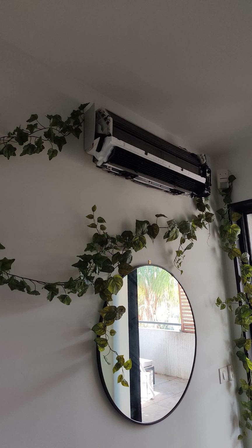 Climatisation murale démontée chez un particulier